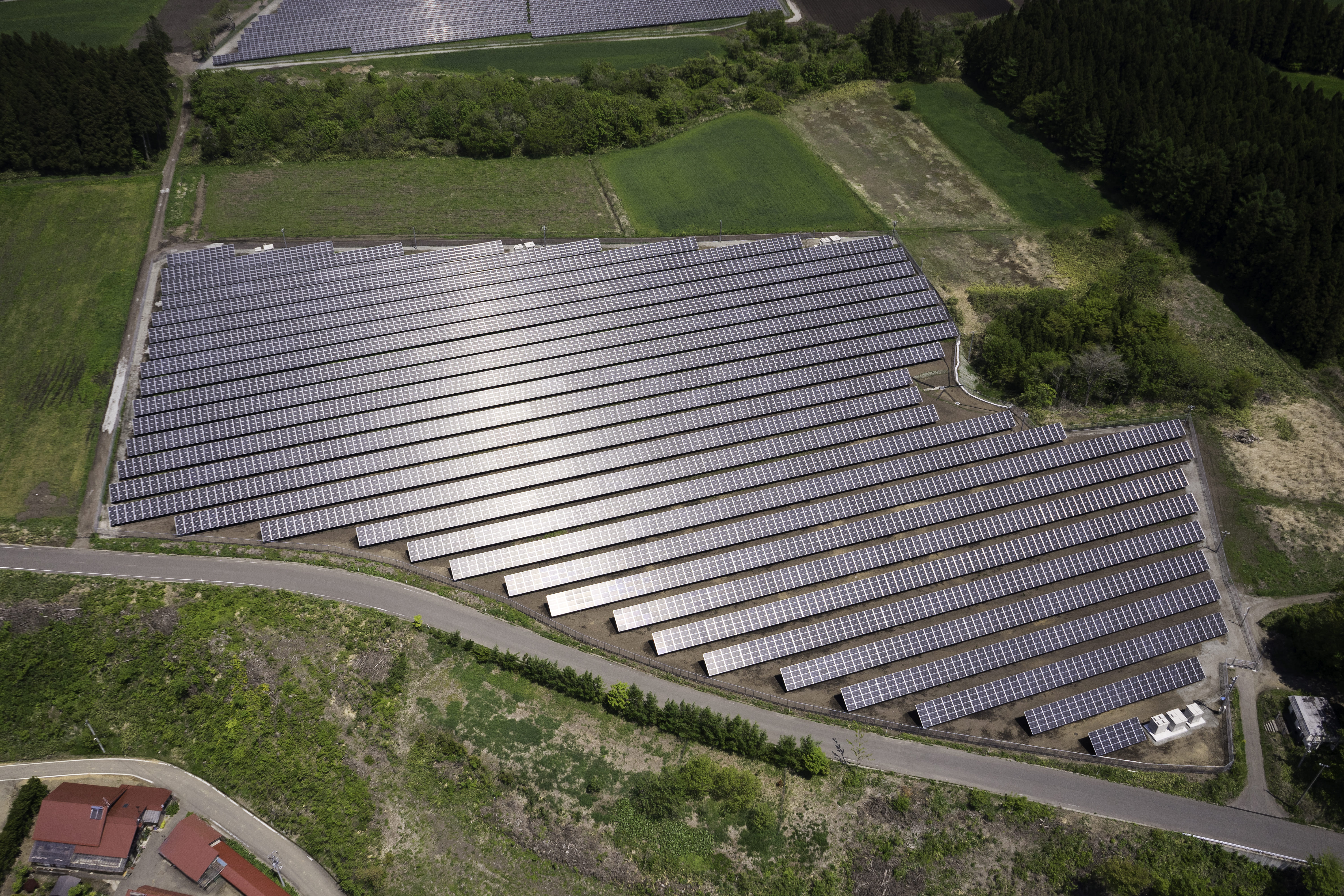 いちご浜中牧場鍛治林ECO発電所 | 発電所一覧 | クリーンエネルギー